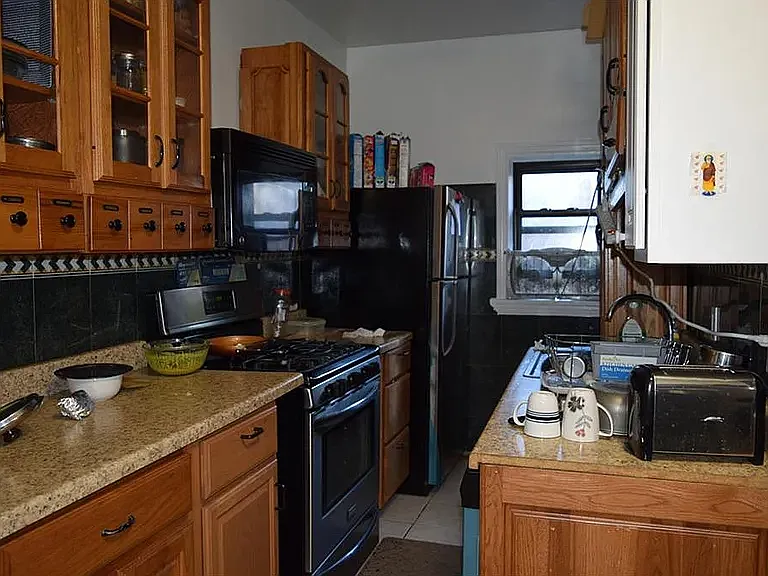 48 Larch St — Photo 8