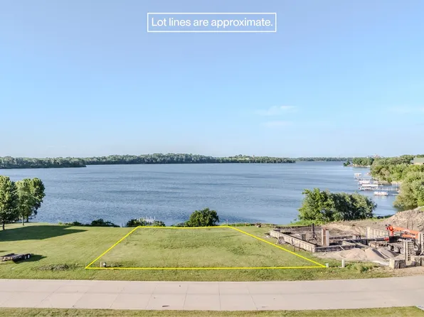 150 W Bay Rd, Lake Park, IA 51347