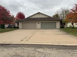 2413 Prospect St, Peru, IL 61354