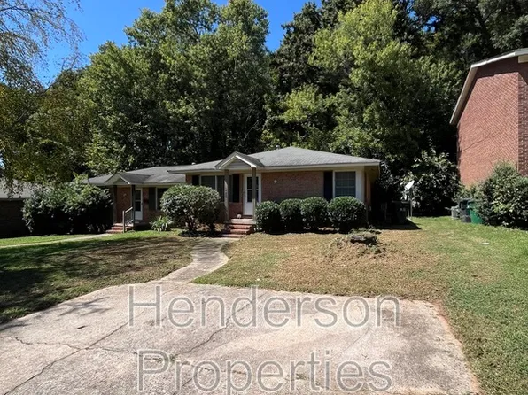 4811 Malibu Dr, Charlotte, NC 28215