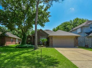 14935 Chestnut Falls Dr, Cypress, TX 77433