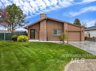 882 Robbins Ave, Twin Falls, ID 83301