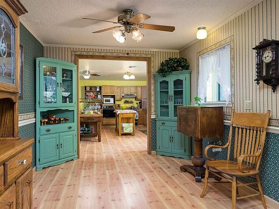 4th image of 4006 Bellwood Dr