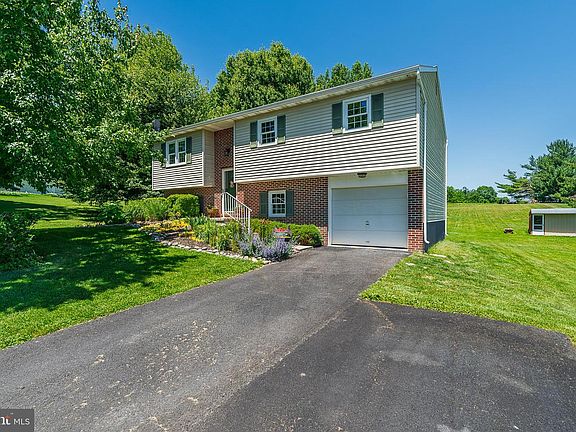 2nd image of 316 Snavely Mill Rd
