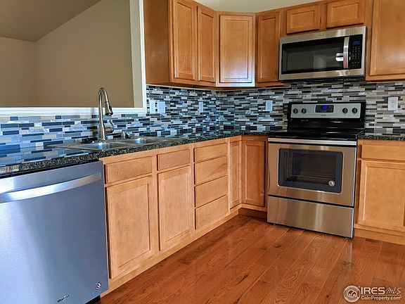 4th image of 3624 Centennial Cir