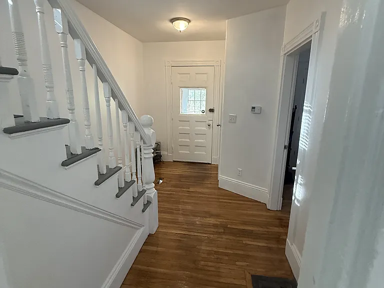66 Round Hill St — Photo 41