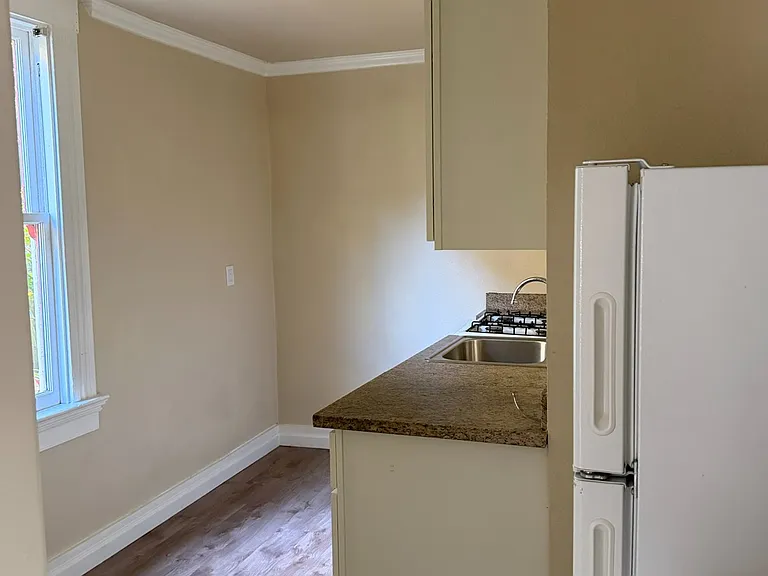 935 Santa Clara Ave #1 — Photo 5