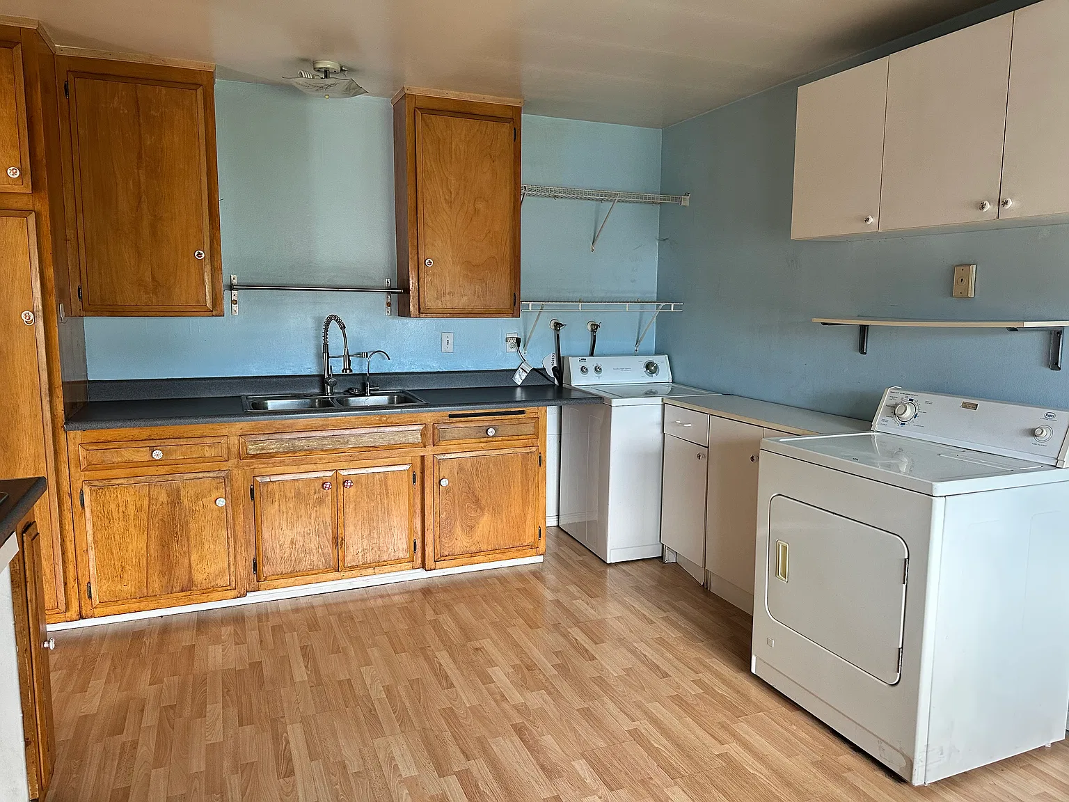 2 bed, 500 sqft, $2,100 — Photo 4