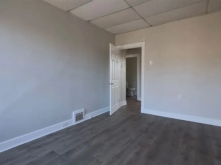 531 5th Street Ext — Photo 11