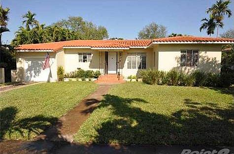 1st image of 555 NE 93rd St