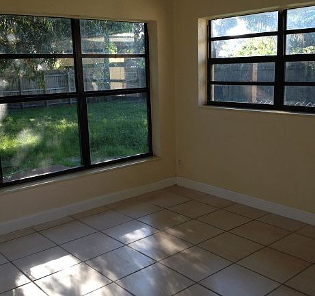 5th image of 1406 NW 7th Ter