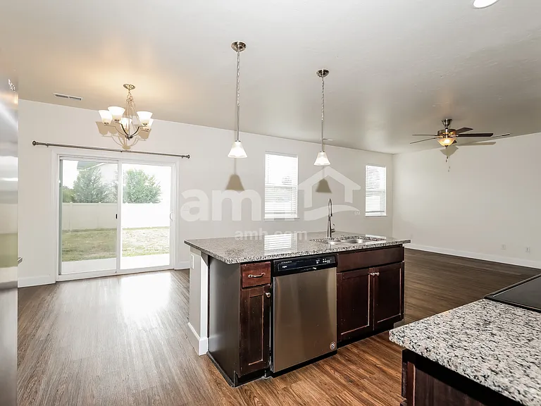 1507 S Horton St — Photo 6