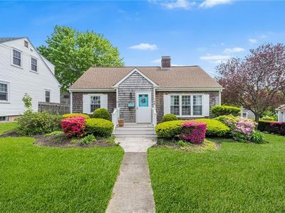 146 Bay View Ave, Bristol, RI, 02809