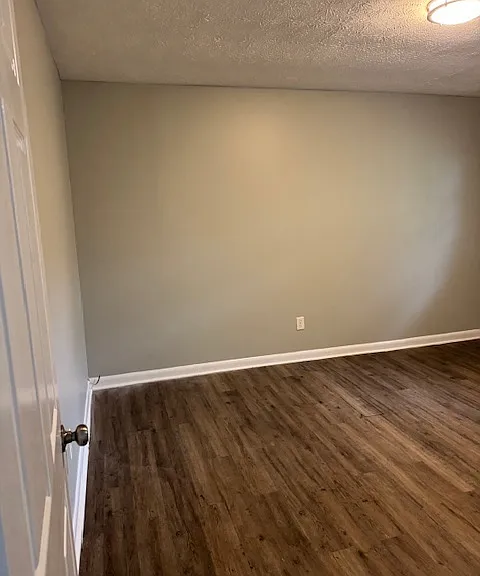 1722 Coker Ave — Photo 5