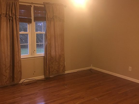4th image of 229 Homestead Dr