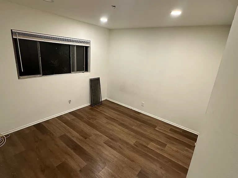 249 E Fremont Sq #5 — Photo 13