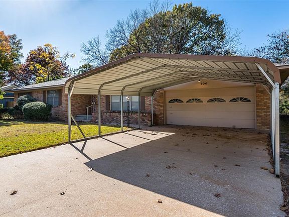 2nd image of 804 Crestview Dr