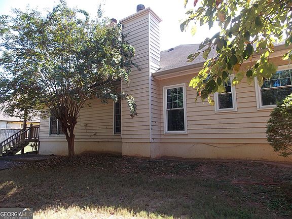 3rd image of 4260 Wyndham Park Dr