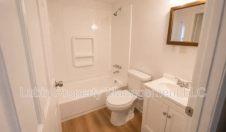 1758 McMillan St — Photo 5