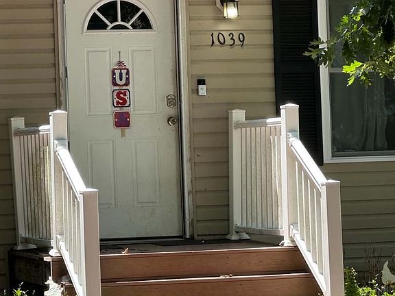 2nd image of 1039 Clearwater Ave
