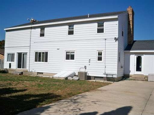 3rd image of 1266 Royal Oak St SW