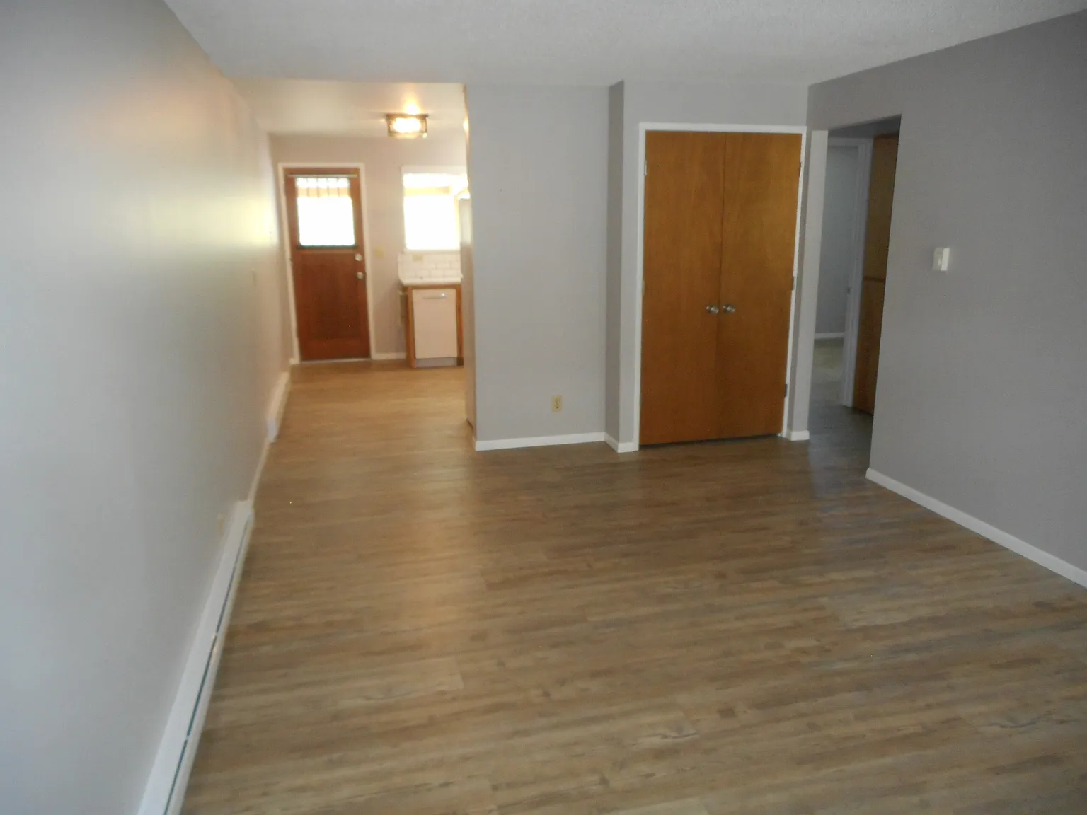 2 bed, 750 sqft, $1,650 — Photo 2