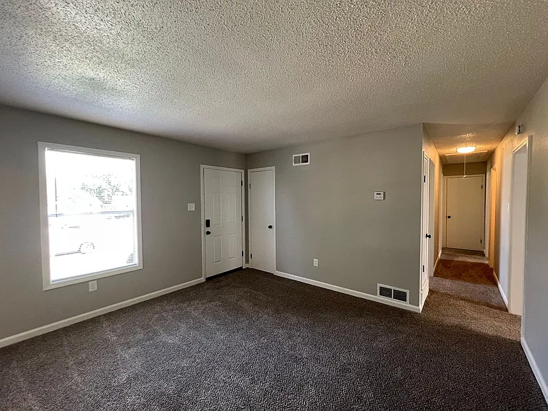 5586 Hyacinth Cv — Photo 5