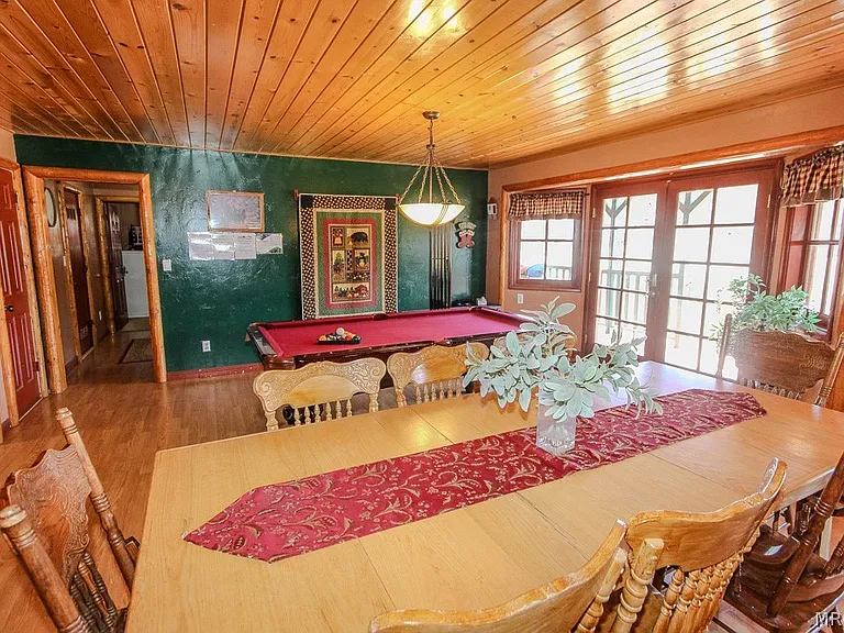 46784 Pioneertown Rd — Photo 12