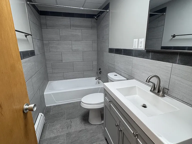 400 Riverside Dr #OVERLOOKBSMT1 — Photo 6