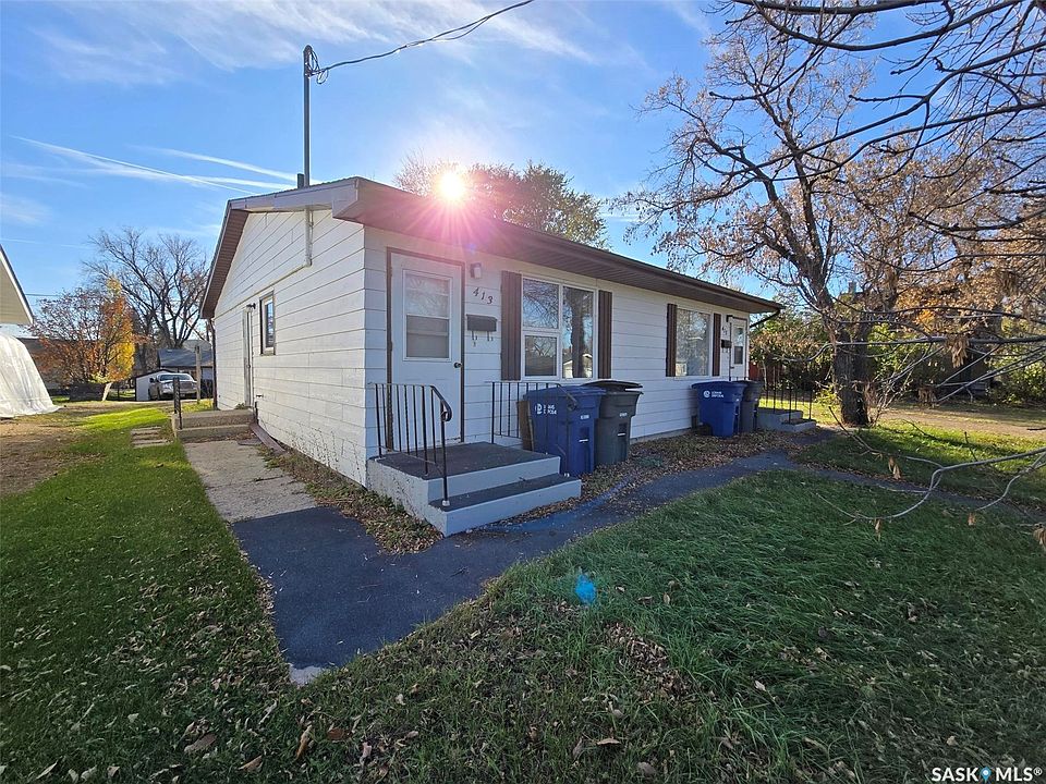 1st image of 415 Calgary Street
