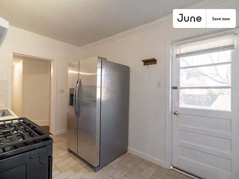14 Bacon St — Photo 3