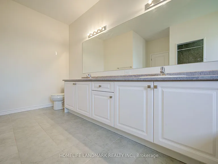 18 Kenneth Ross Bnd — Photo 45