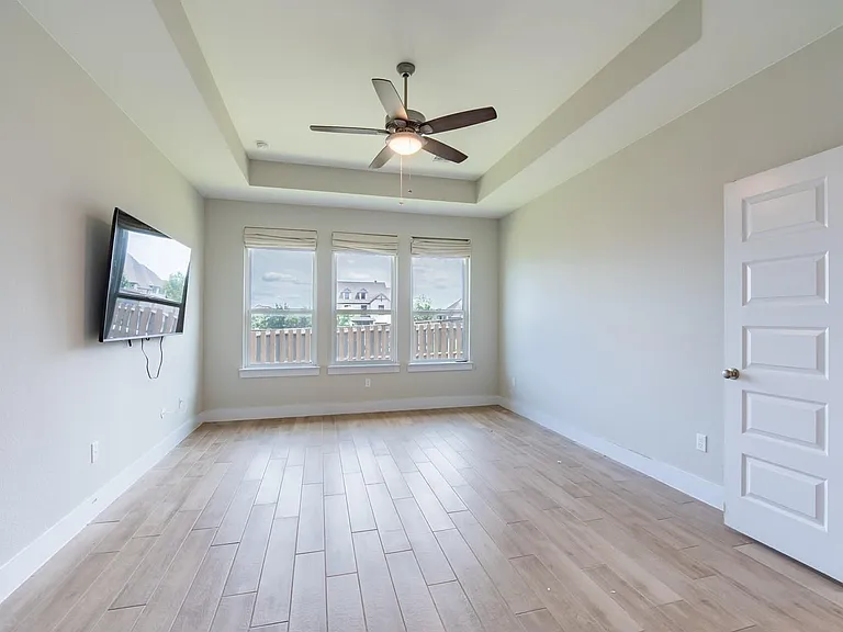 1012 Heartleaf Dr — Photo 17