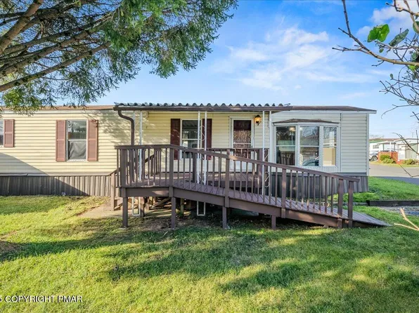 1074 Birch St, Laurys Station, PA 18059