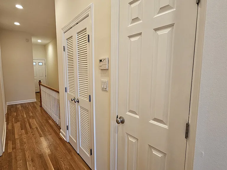 509 N Hartland Ct #1S — Photo 5