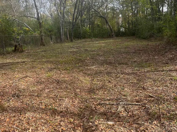 704 Moore St, Longview, TX 75601