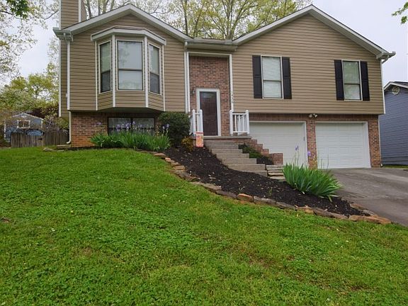 2nd image of 1436 Overton Ln