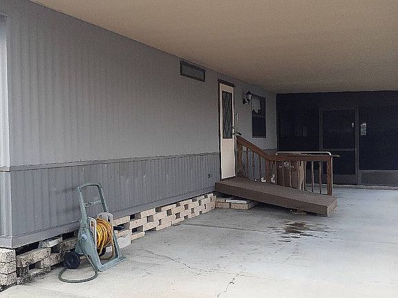 3rd image of 62 Terrace Dr