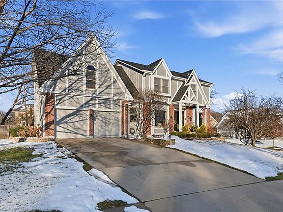 4th image of 10506 Ballentine St