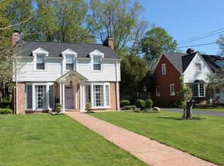 20918 Lake Rd, Rocky River, OH 44116