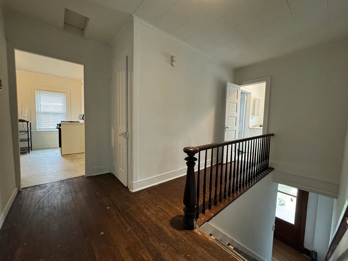 Building Photo - 159 N 4th St #2