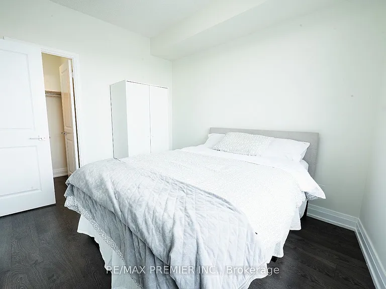 3600 Highway 7 Rd #211 — Photo 8