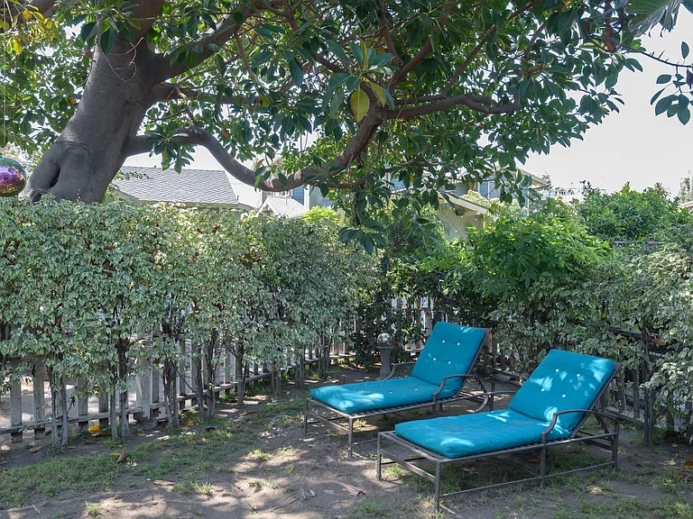 732 Marco Pl — Photo 24