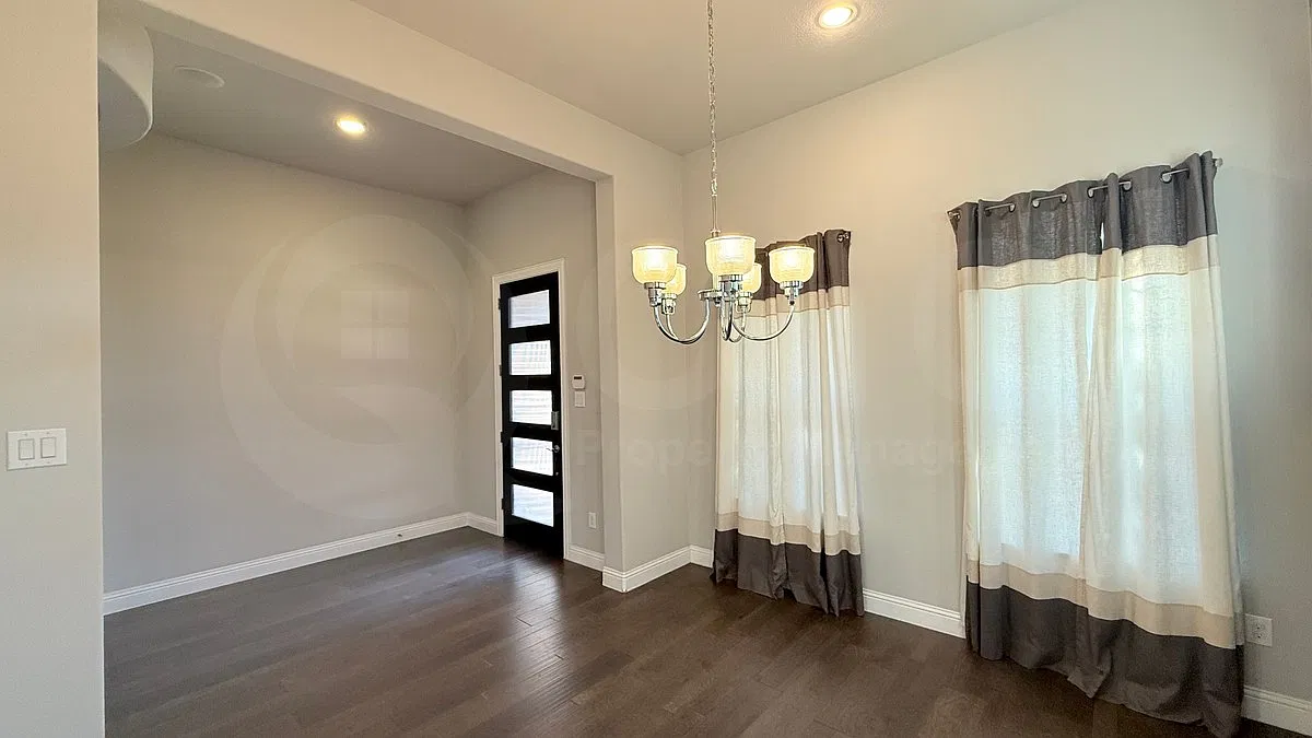 3 bed, 2.5 bath, 2337 sqft, $3,000 — Photo 4