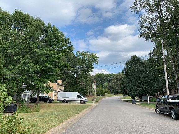 4th image of 2213 Pentland Dr