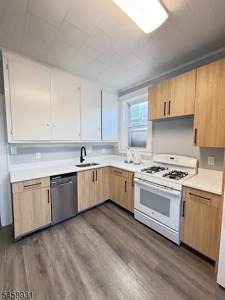 1 bed, 1.0 bath, $1,950 — Photo 4