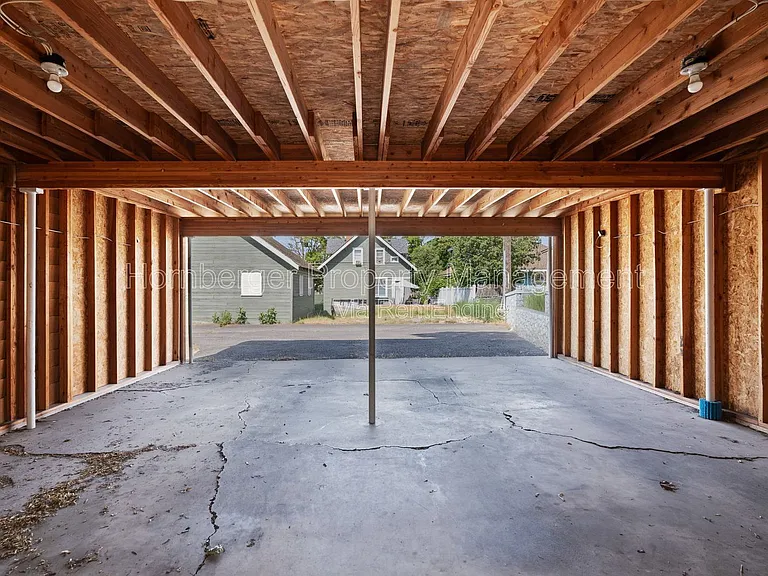 4117 N Howard St — Photo 17