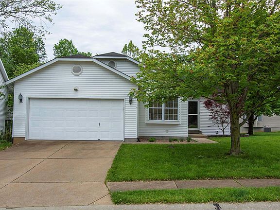 2nd image of 14 Moray Ct