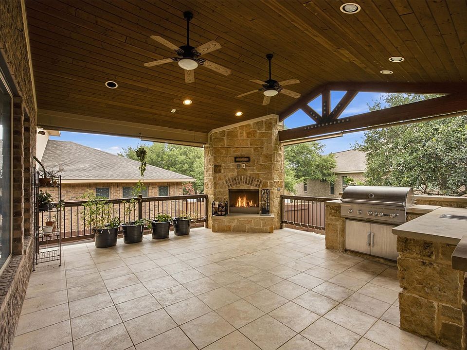 1st image of 1016 Winding Way Dr