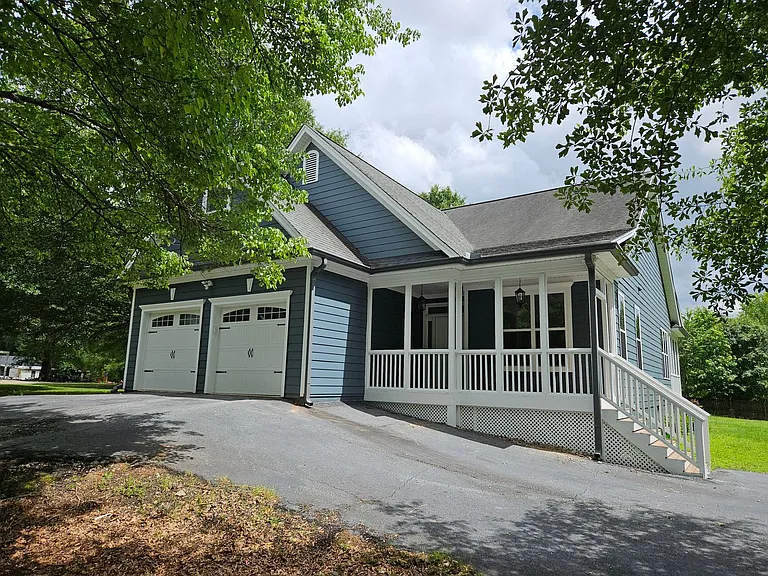 210 Pine Valley Rd — Photo 1